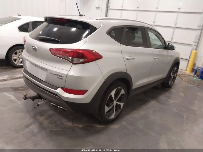 2016 HYUNDAI TUCSON SPORT