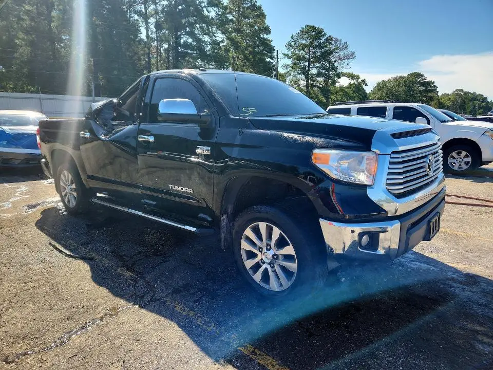 2016 TOYOTA TUNDRA CREWMAX LIMITED  