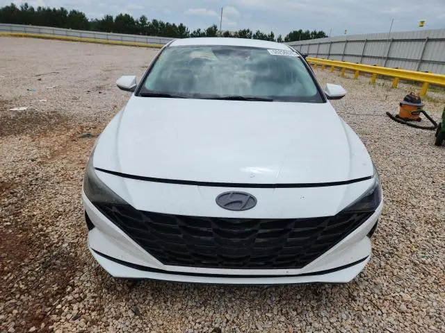 2021 HYUNDAI ELANTRA SE  