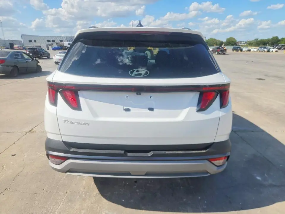 2026 HYUNDAI TUCSON SEL  