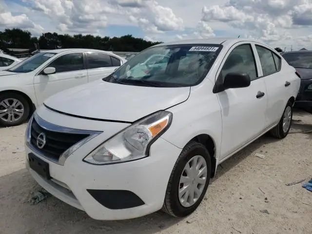 2015 NISSAN VERSA S