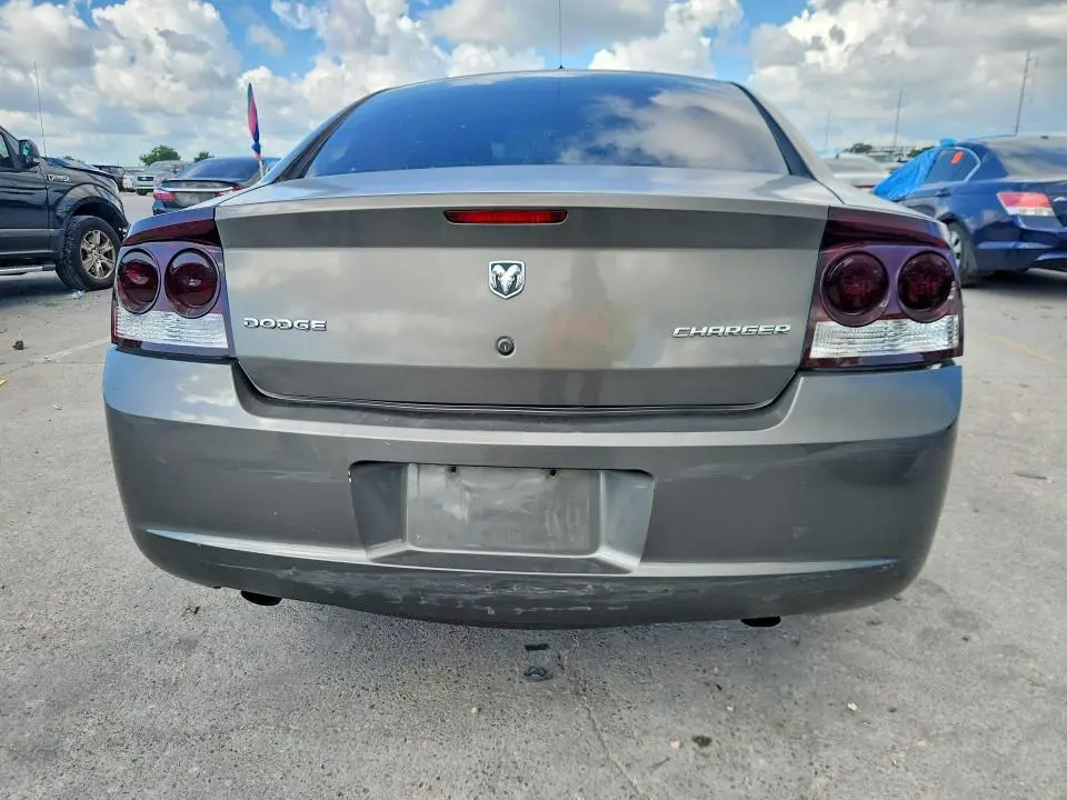 2010 DODGE CHARGER   