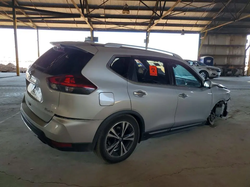 2018 NISSAN ROGUE SL  
