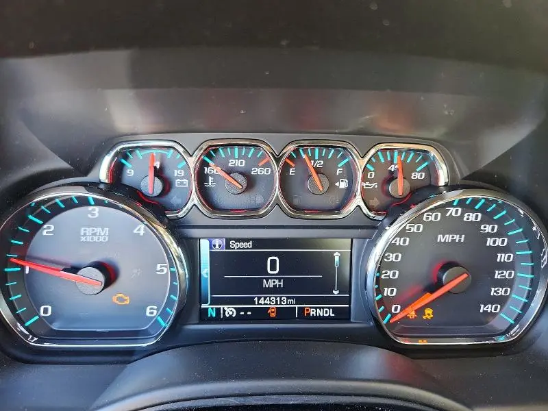 2017 CHEVROLET SUBURBAN K1500 LS  