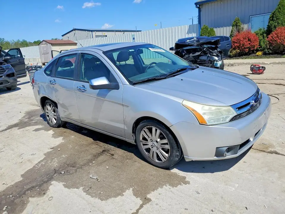 2010 FORD FOCUS SEL  