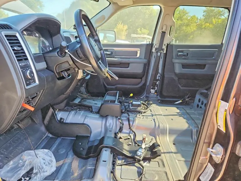 2017 RAM 1500 SLT  