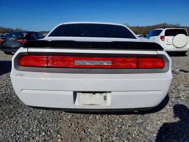 2010 DODGE CHALLENGER SE  