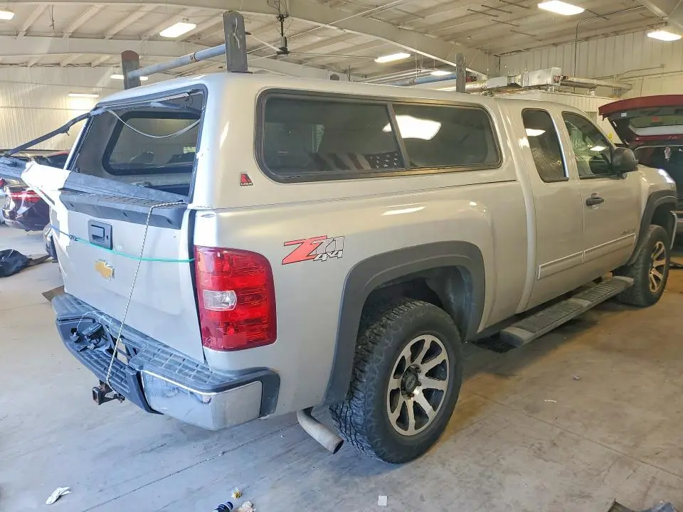 2011 CHEVROLET SILVERADO K1500 LT  