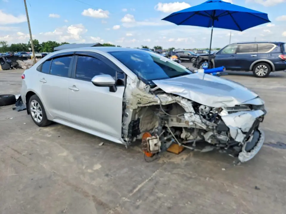 2021 TOYOTA COROLLA LE  