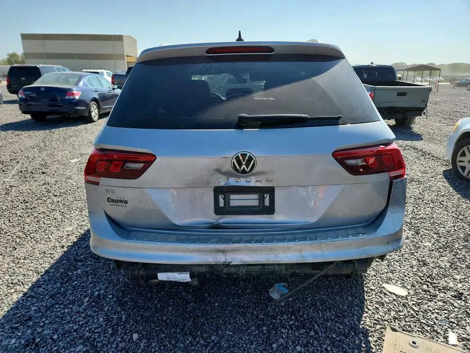 2022 VOLKSWAGEN TIGUAN SE  