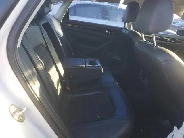 2015 VOLKSWAGEN PASSAT SEL  