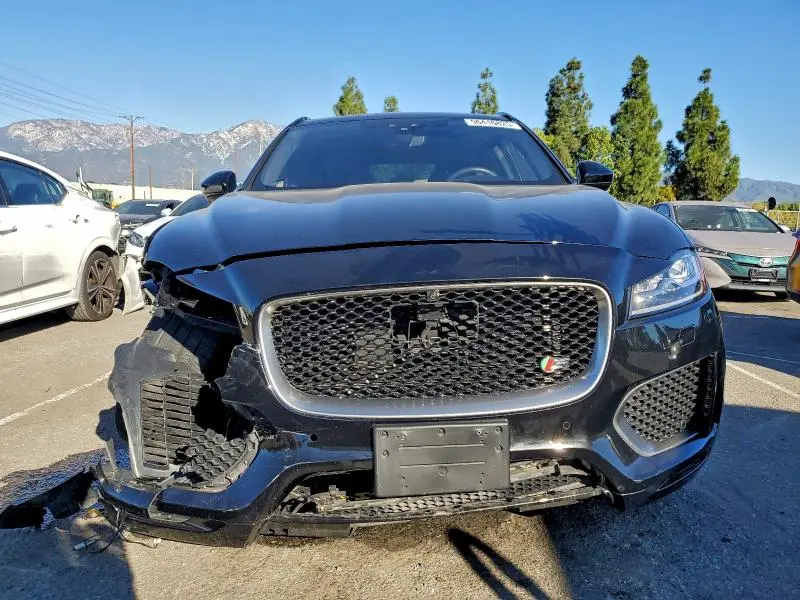 2019 JAGUAR F-PACE S  