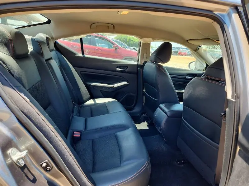 2020 NISSAN ALTIMA SR  