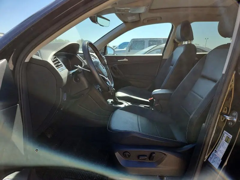2021 VOLKSWAGEN TIGUAN SE  