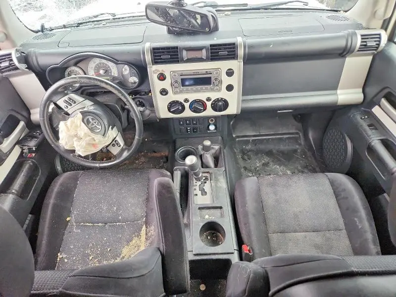 2014 TOYOTA FJ CRUISER   