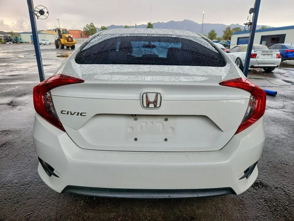 2016 HONDA CIVIC LX  