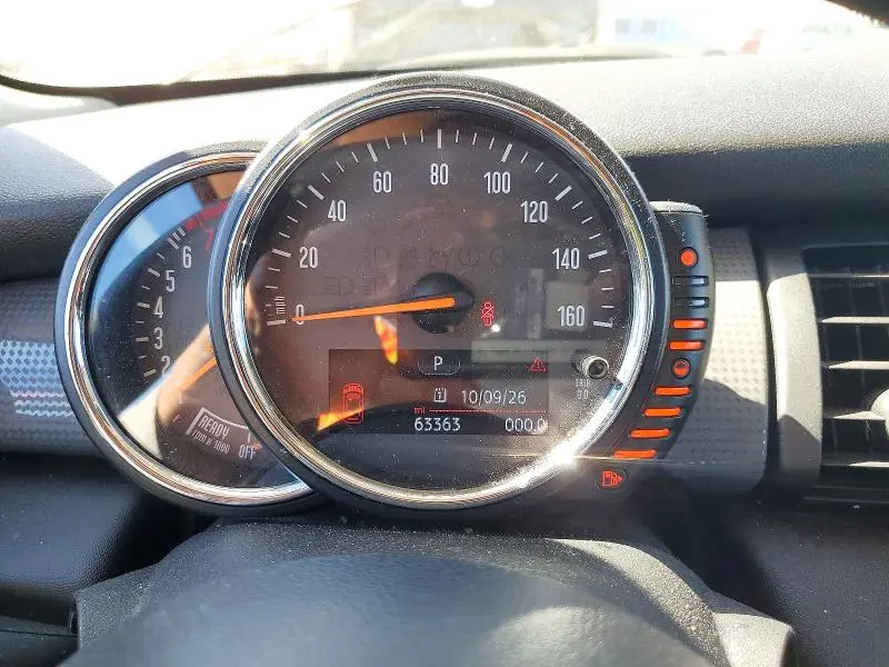 2015 MINI COOPER   