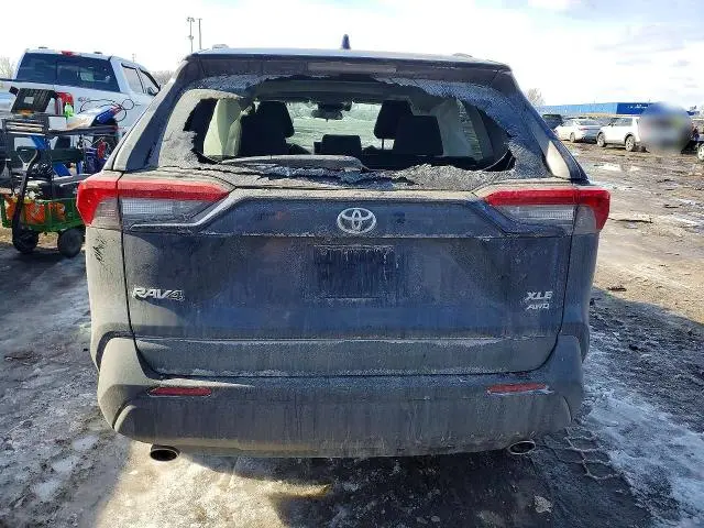 2024 TOYOTA RAV4 XLE  