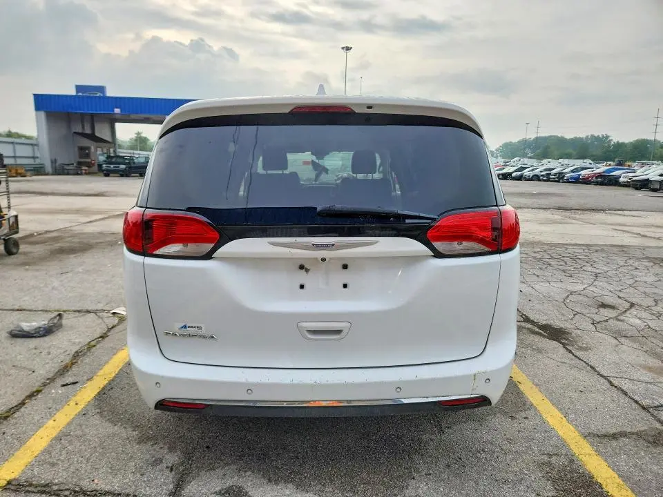 2018 CHRYSLER PACIFICA TOURING L PLUS  