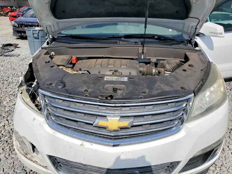 2016 CHEVROLET TRAVERSE LT  