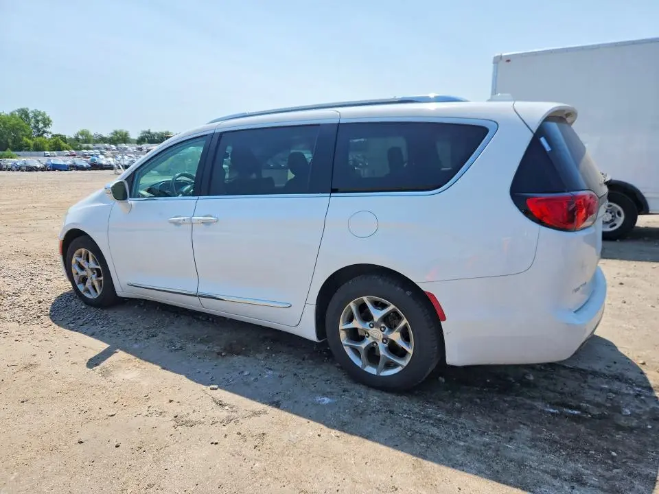 2019 CHRYSLER PACIFICA LIMITED  