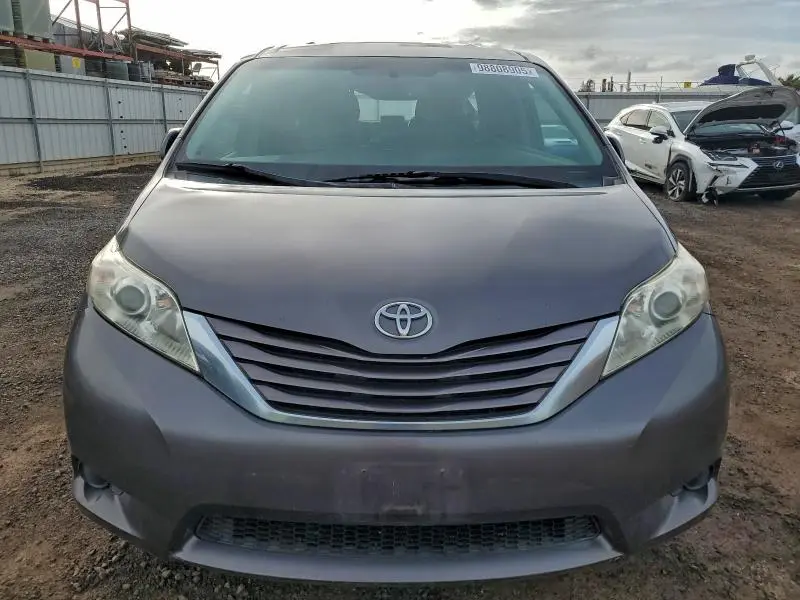 2015 TOYOTA SIENNA   