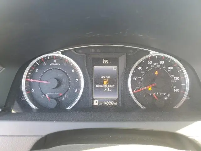 2016 TOYOTA CAMRY LE  