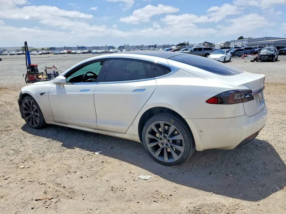 2020 TESLA MODEL S   