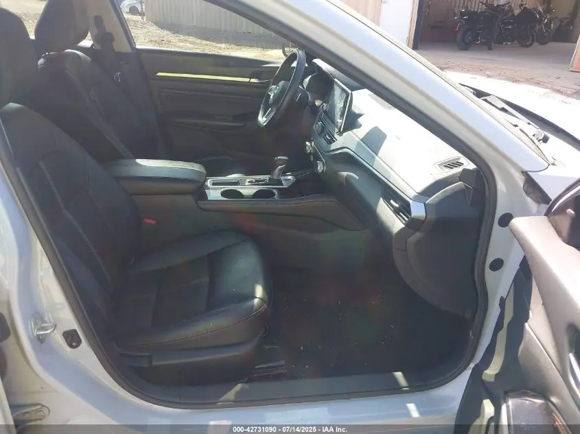 2023 NISSAN ALTIMA SR FWD