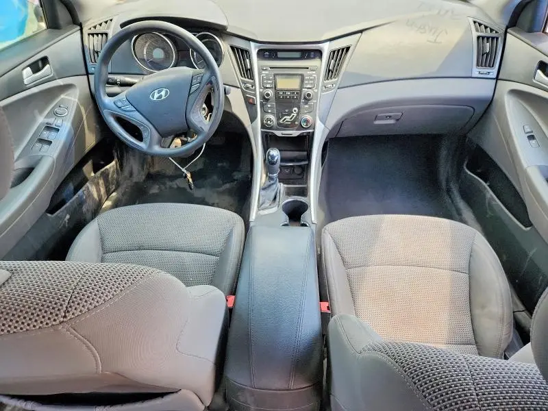 2011 HYUNDAI SONATA GLS  