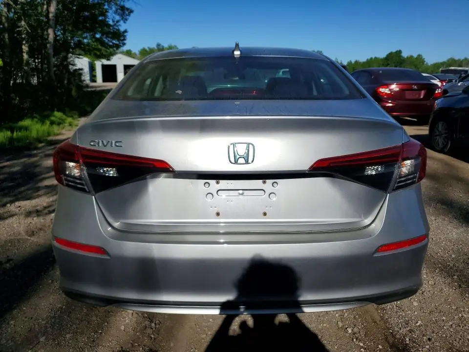 2022 HONDA CIVIC LX  