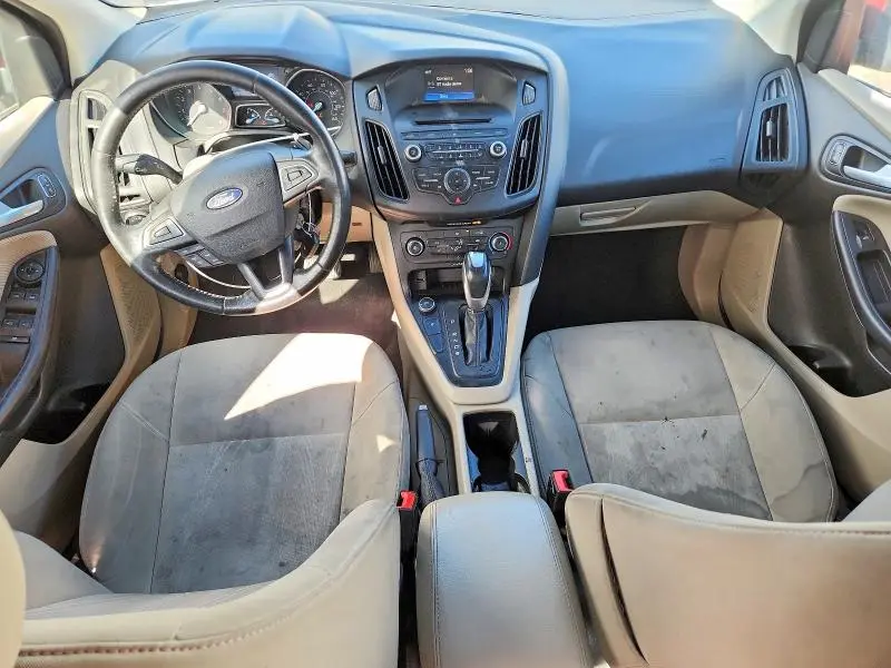 2015 FORD FOCUS SE  