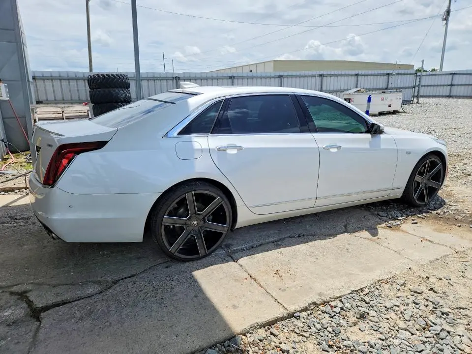 2017 CADILLAC CT6 LUXURY  