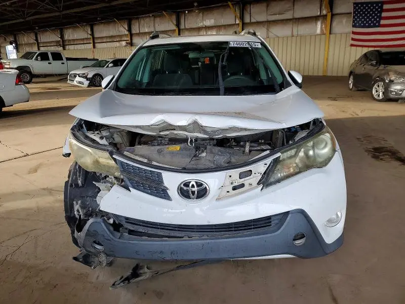 2015 TOYOTA RAV4 XLE  