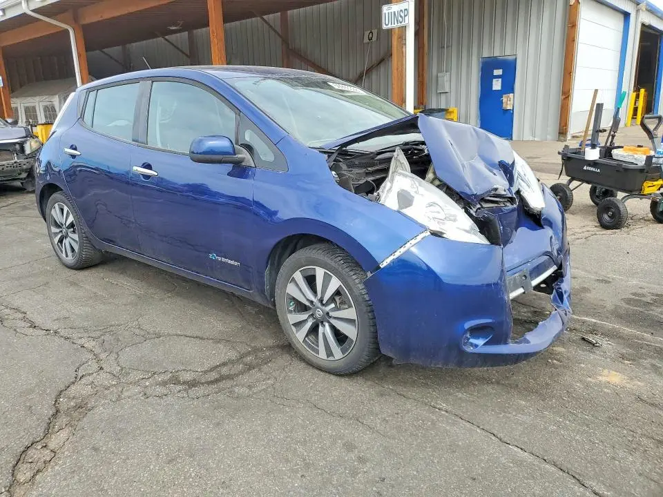 2017 NISSAN LEAF SV  