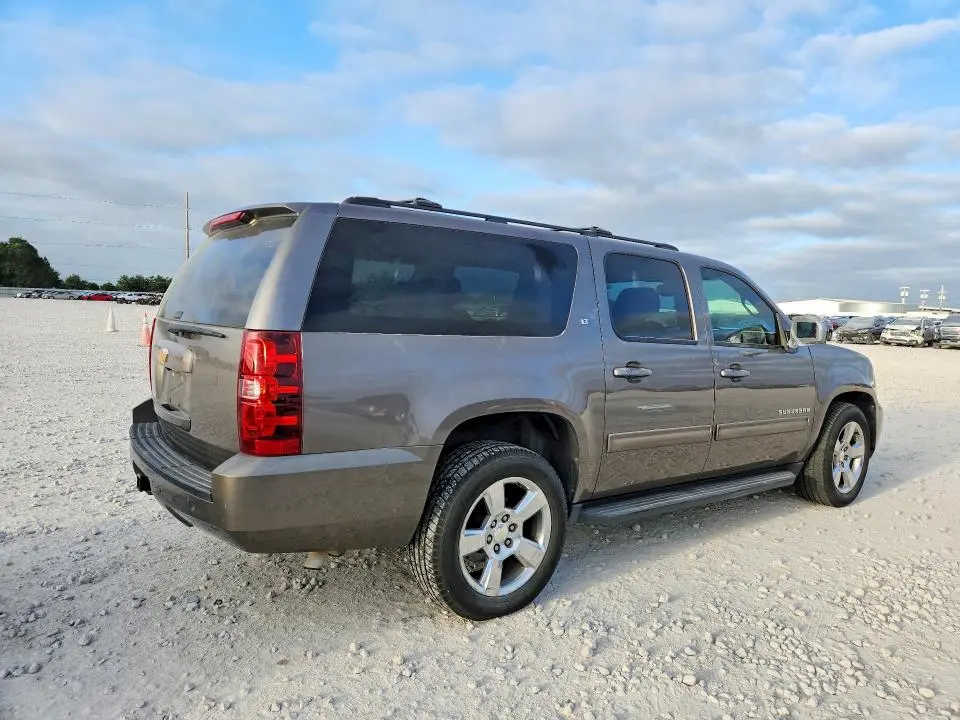 2014 CHEVROLET SUBURBAN C1500 LT  