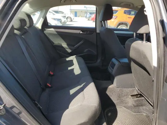 2014 VOLKSWAGEN PASSAT S  