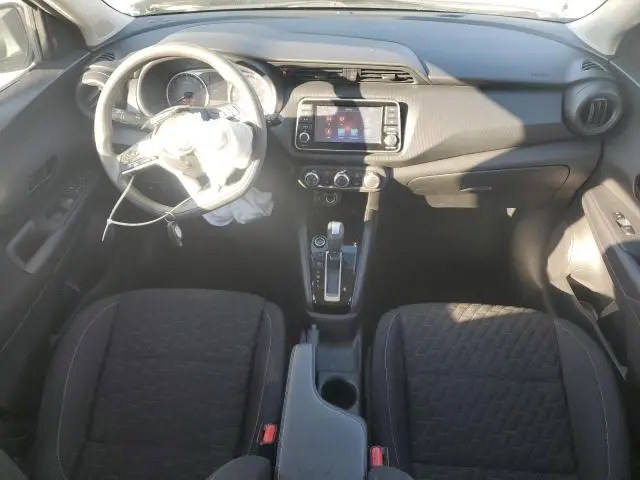 2021 NISSAN KICKS S  