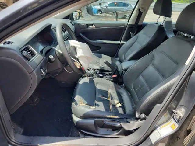 2011 VOLKSWAGEN JETTA SE  