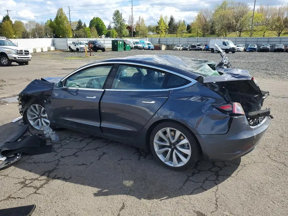 2018 TESLA MODEL 3   