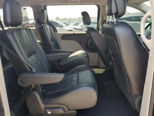 2014 CHRYSLER TOWN & COUNTRY TOURING L  