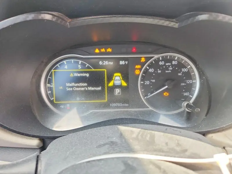 2021 NISSAN VERSA SV  