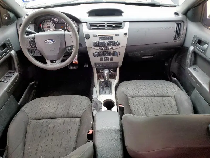2010 FORD FOCUS SE  