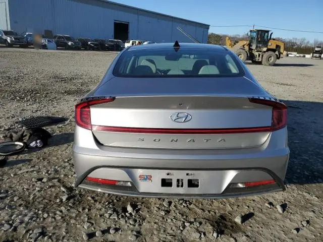 2021 HYUNDAI SONATA SE  