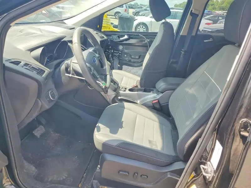 2015 FORD ESCAPE SE  