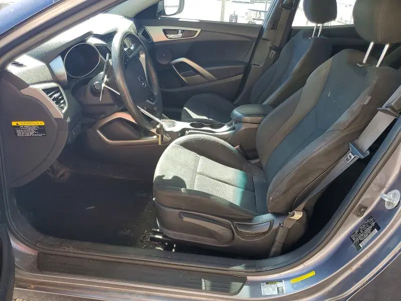 2016 HYUNDAI VELOSTER BASE  