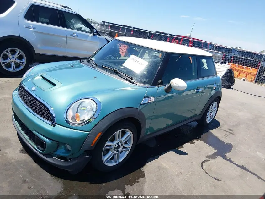 2012 MINI COOPER S  