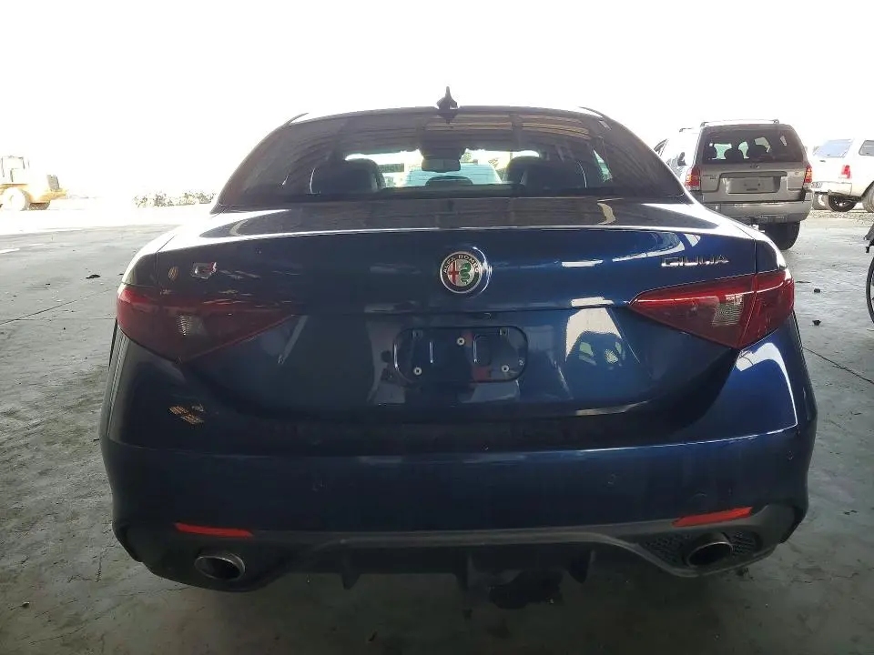 2017 ALFA ROMEO GIULIA TI Q4  