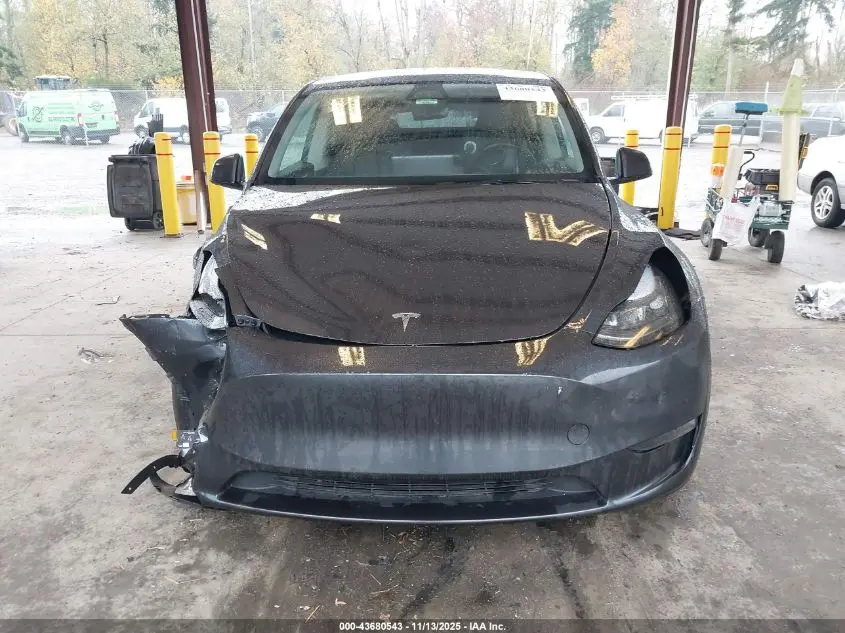 2024 TESLA MODEL Y LONG RANGE DUAL MOTOR ALL-WHEEL DRIVE/RWD