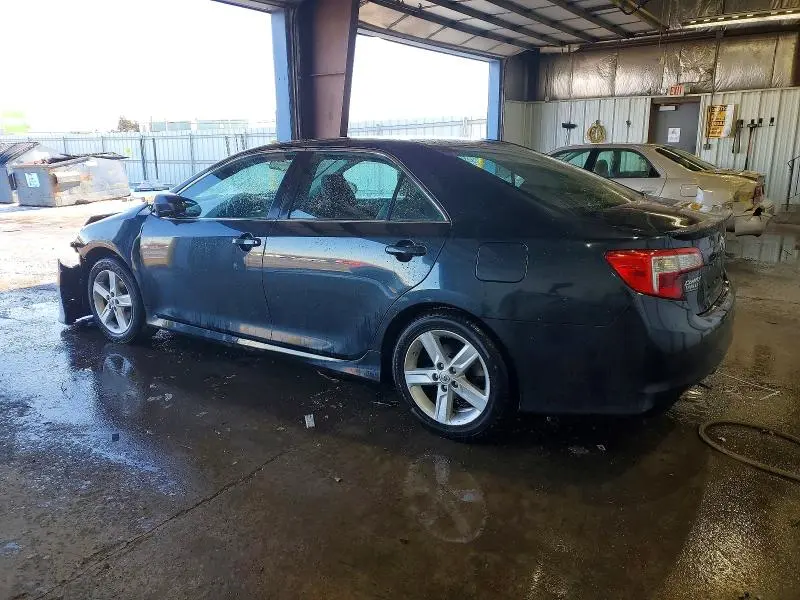 2014 TOYOTA CAMRY SE  